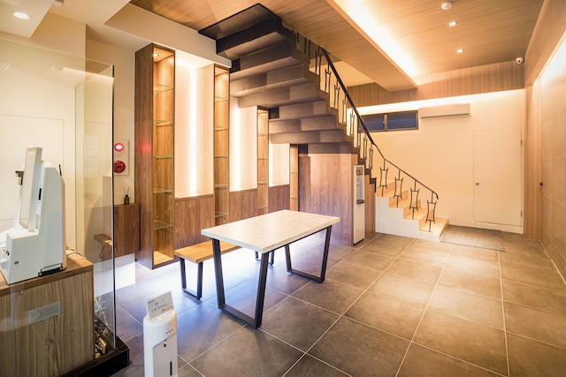 トラベラー イン デイ ムーン ホテル (旅人驛站日暮微旅)