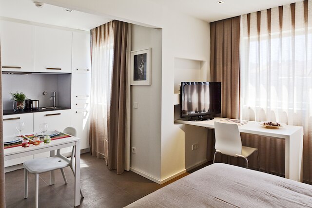 ビナパートメンツ パラシオ