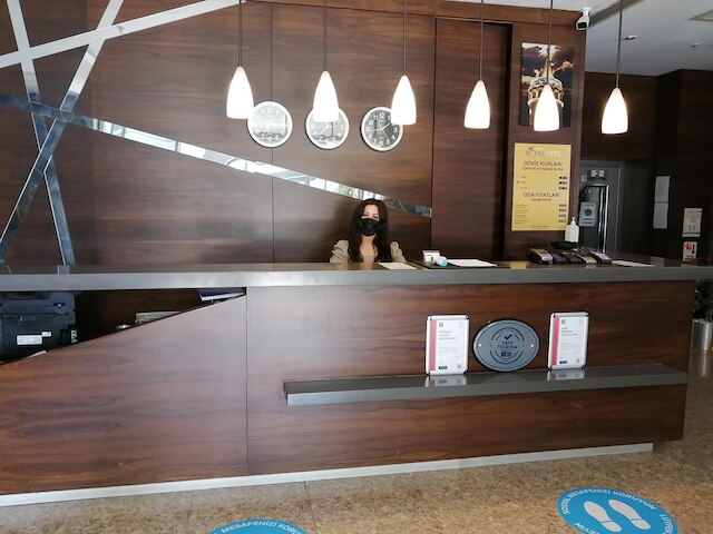 ナイス ロイヤル オテル