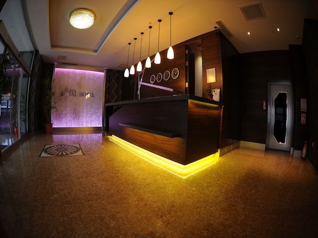 ナイス ロイヤル オテル