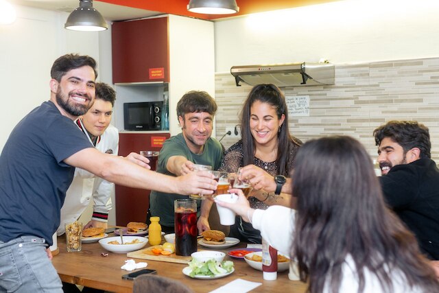 バルセロナ アンド ユー - ホステル