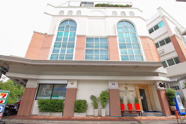 OYO 284 サバイディー ミニテル