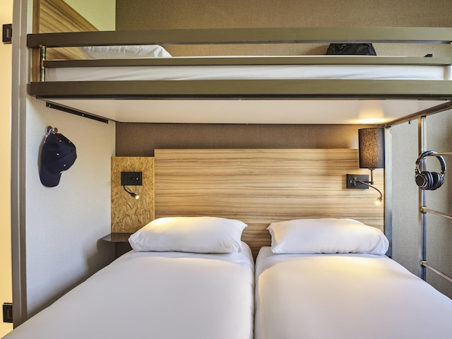 グリート・ホテル・パリ・ポルト・ド・ラ・シャペル - アレナ