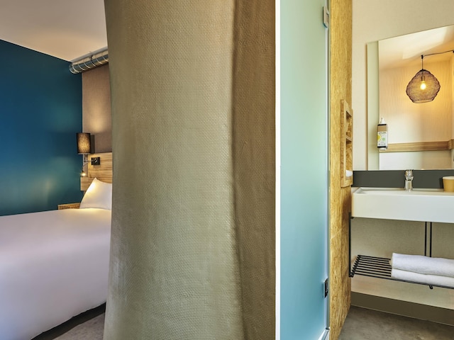 グリート・ホテル・パリ・ポルト・ド・ラ・シャペル - アレナ