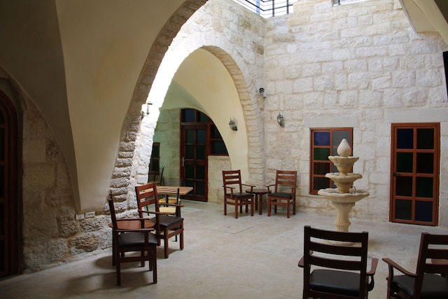 ダール シッティ アジザ