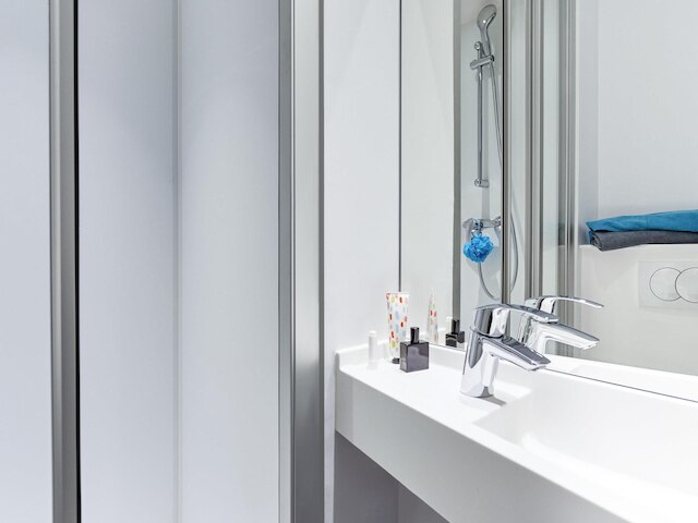 ホテルF1 ビルパント パルク デ ゼクスポジション