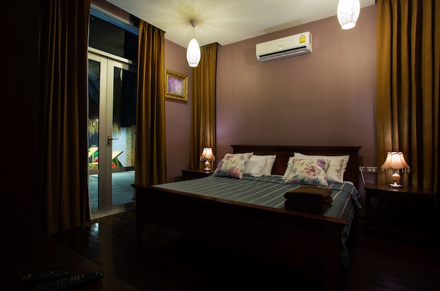 ナガワリ アート モルディブ BBQ パタヤ ヴィラ