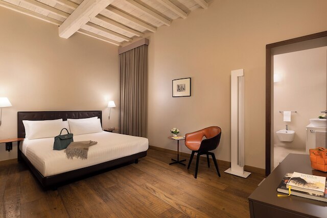 パラッツォ スカンデルベグ