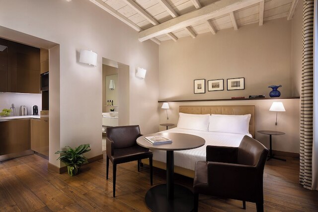 パラッツォ スカンデルベグ