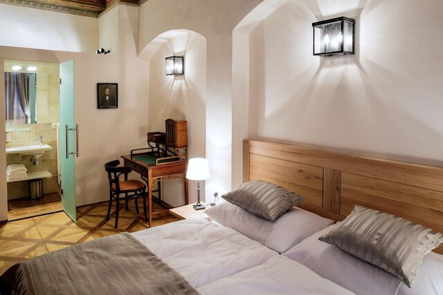 レジデンス ウ メツェナーシェ