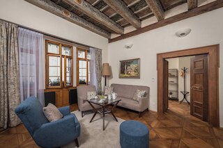 レジデンス ウ メツェナーシェ