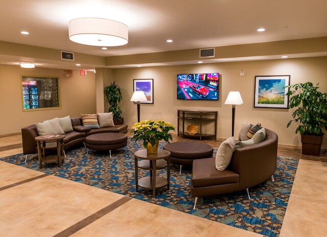 キャンドルウッド スイーツ フェアバンクス by IHG