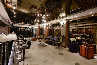 3 ドア ホテル (三道門建築文創旅店)