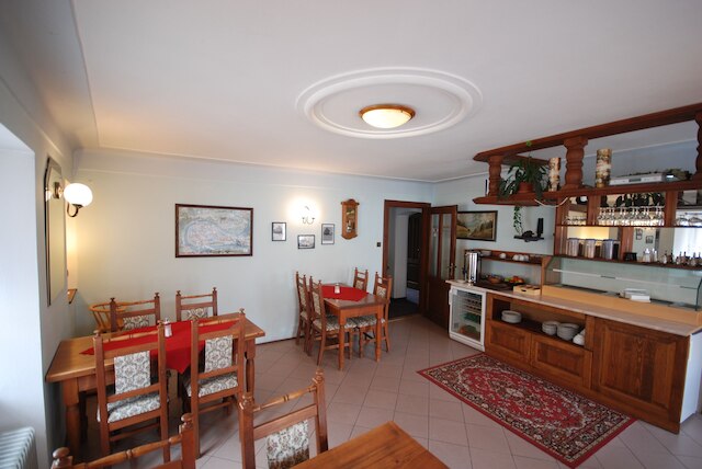 ペンション ナ コヴァルネ