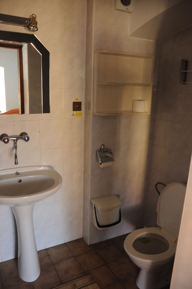 ペンション ナ コヴァルネ