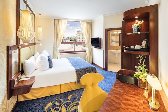 オクシデンタル プラハ ウィルソン