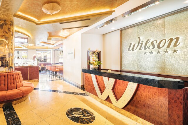 オクシデンタル プラハ ウィルソン