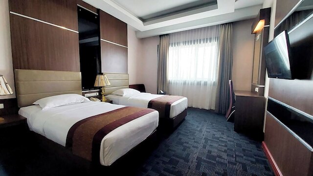 ニュー ハリウッド ホテル