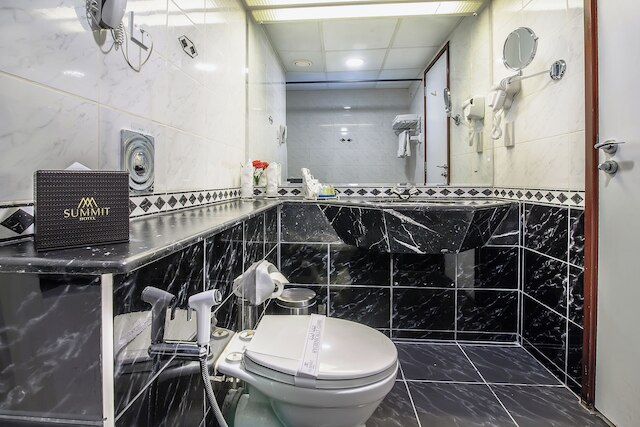 ランドマーク サミット ホテル