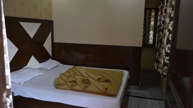 ロード クリシュナ ホテル Dx. イン