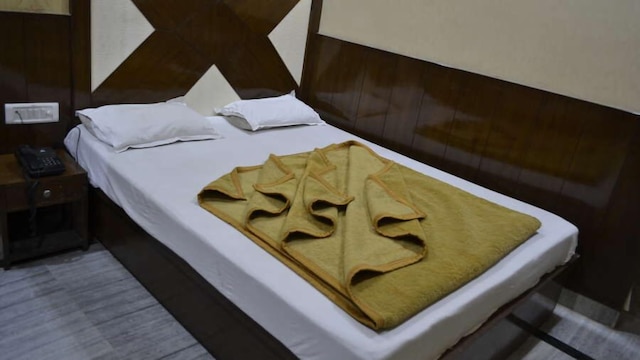 ロード クリシュナ ホテル Dx. イン