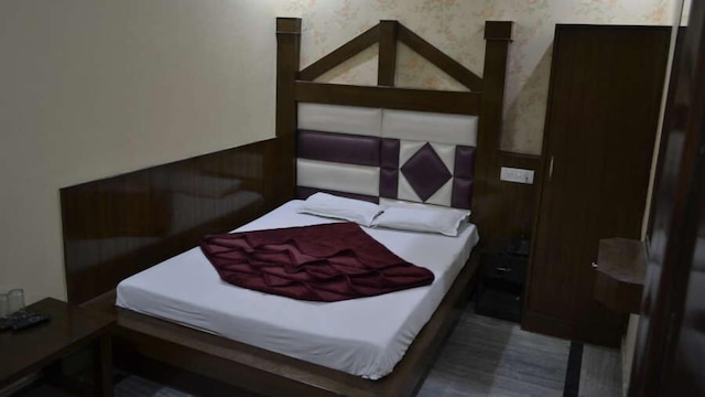 ロード クリシュナ ホテル Dx. イン