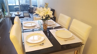 ラビッシュ スイーツ - トゥー ストーリー ロフト ダウンタウン トロント