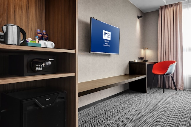 ホリデー イン エクスプレス 高雄 ラブ リバー by IHG (高雄愛河智選假日酒店)