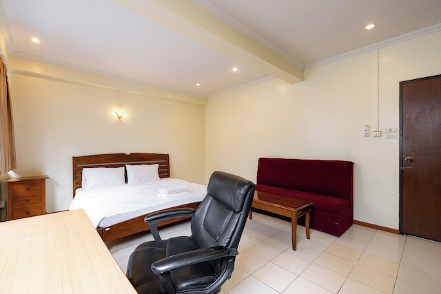 23 AVA アット サラデーン