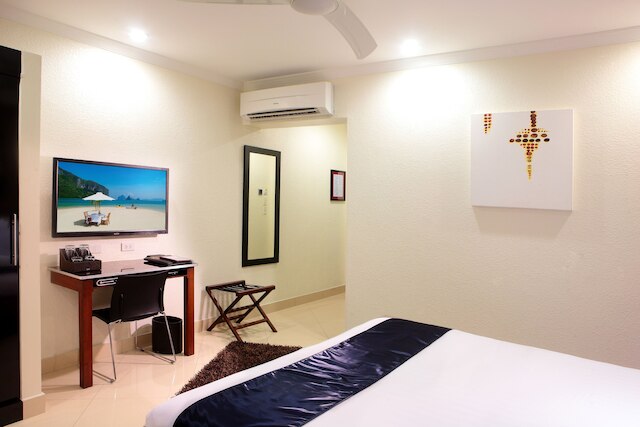 クイーンズ ホテル