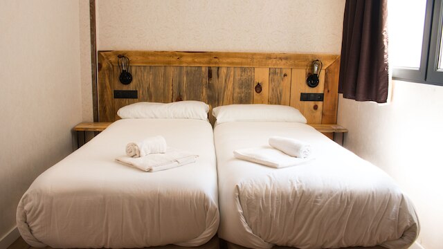 ブラック スワン ホステル セビリア