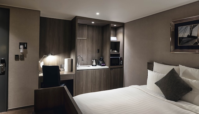 ケント ホテル クァンアルリ バイ ケンジントン