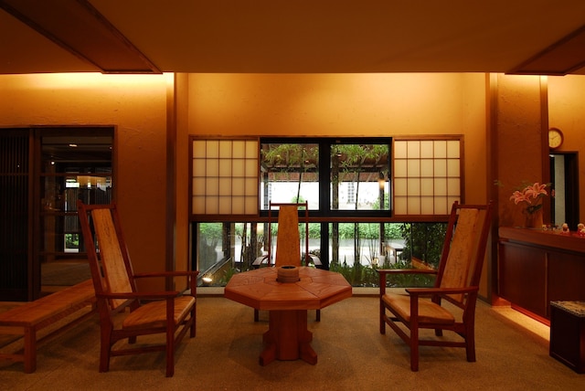 ほどあいの宿 六峰舘