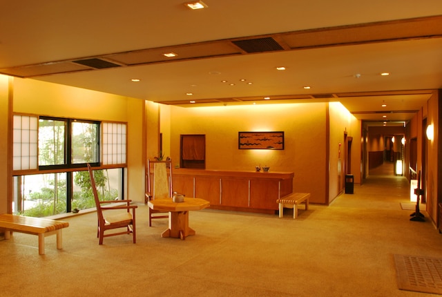 ほどあいの宿 六峰舘