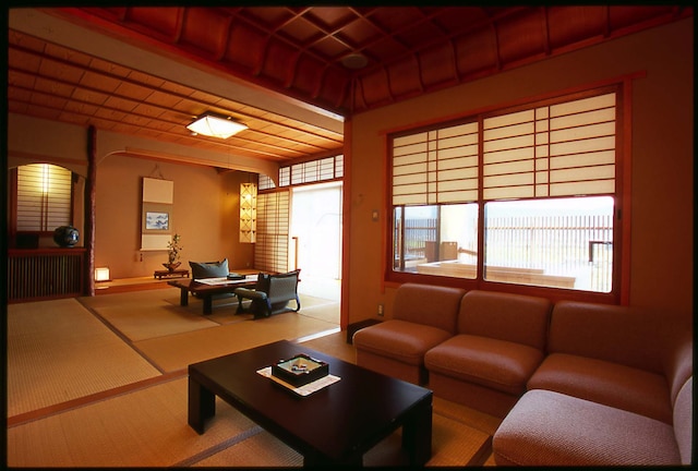 ほどあいの宿 六峰舘