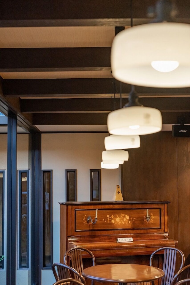 昭恋館 よ志のや