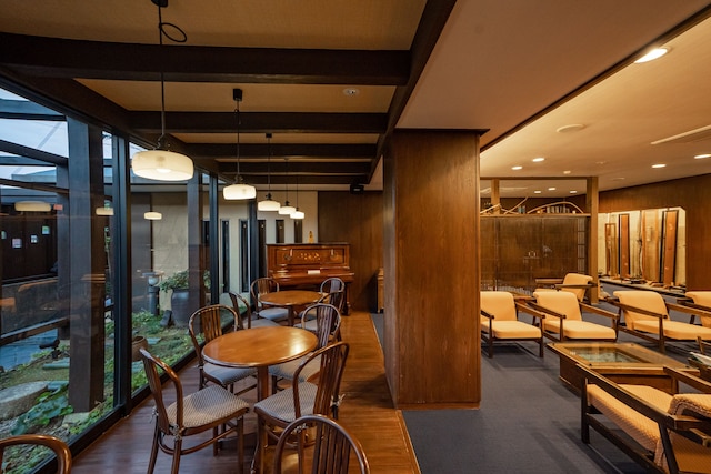 昭恋館 よ志のや