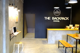 ザ バックパック ホステル