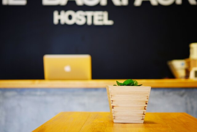 ザ バックパック ホステル