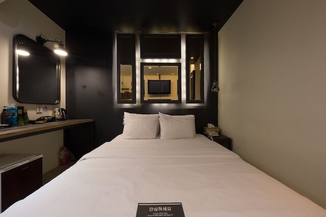 アチャサン ステーション ウォール ホテル