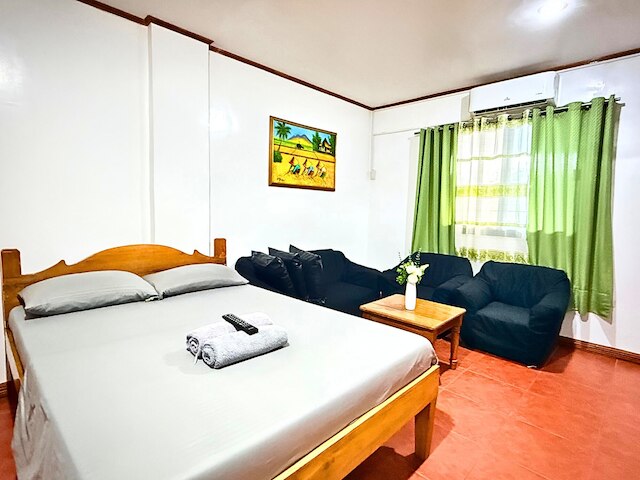 バドラッズ ステイケーション コンドズ