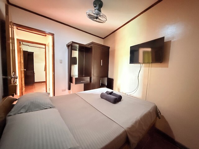 バドラッズ ステイケーション コンドズ