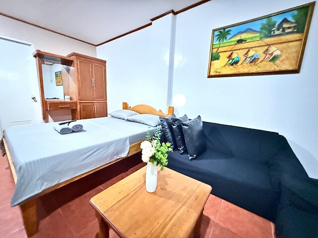 バドラッズ ステイケーション コンドズ