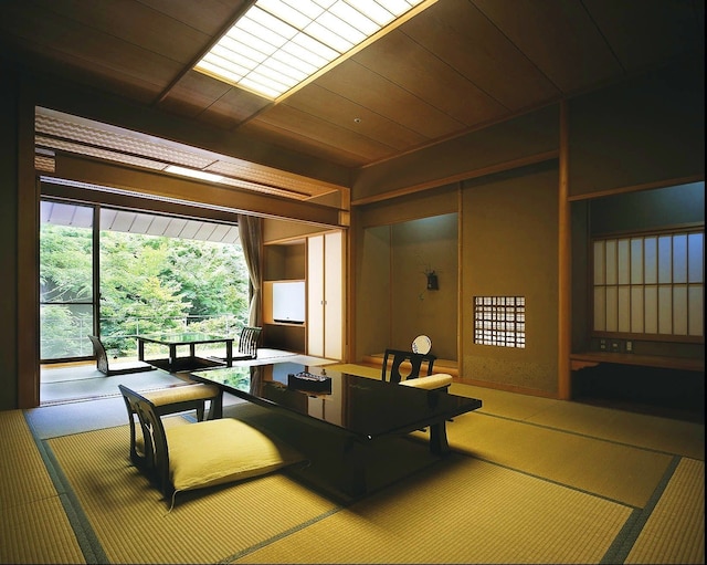 宙 SORA 渡月荘金龍