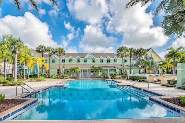 ランナウェイ ビーチ クラブ リゾート