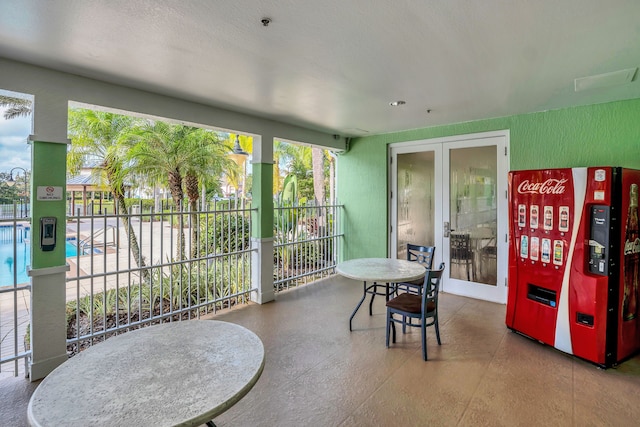 ランナウェイ ビーチ クラブ リゾート