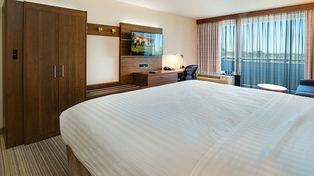 ホリデイ イン エクスプレス フラートン - アナハイム by IHG