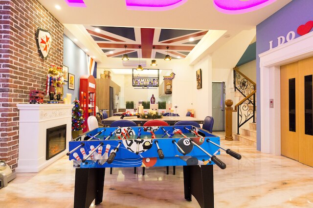 アイ ドゥ B&B (澳玩客電梯主題民宿)