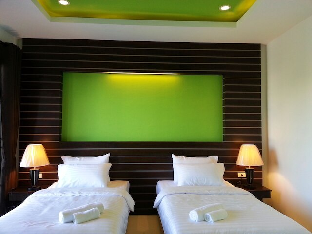 プリマス リゾーテル