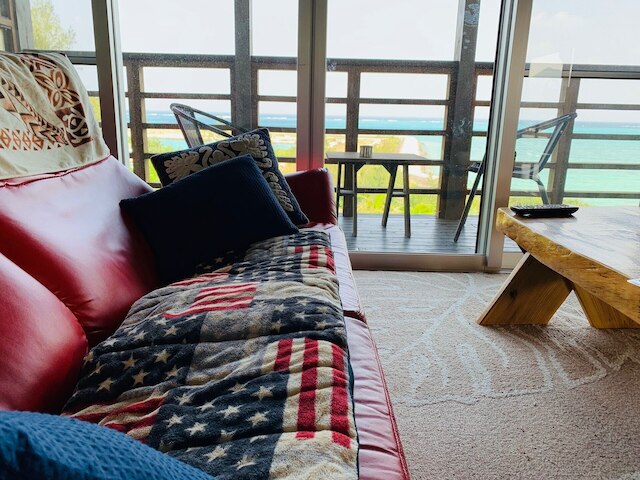 Ma-Blue Garden House